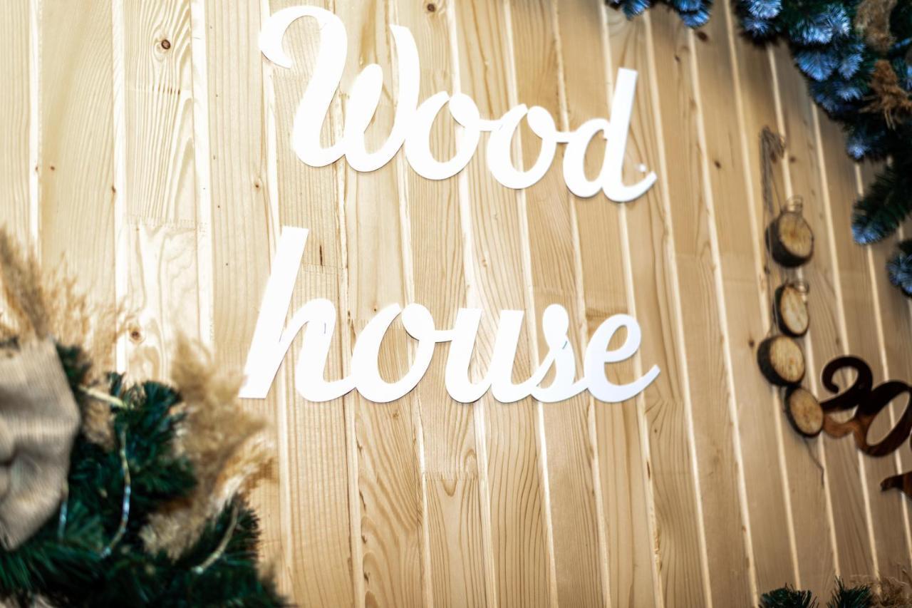 Wood House Hotel Pilipets Bagian luar foto