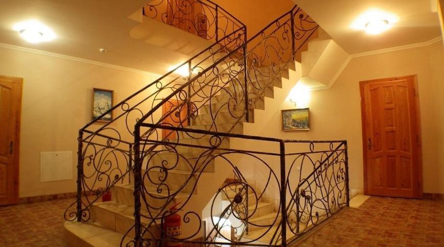 Wood House Hotel Pilipets Bagian luar foto