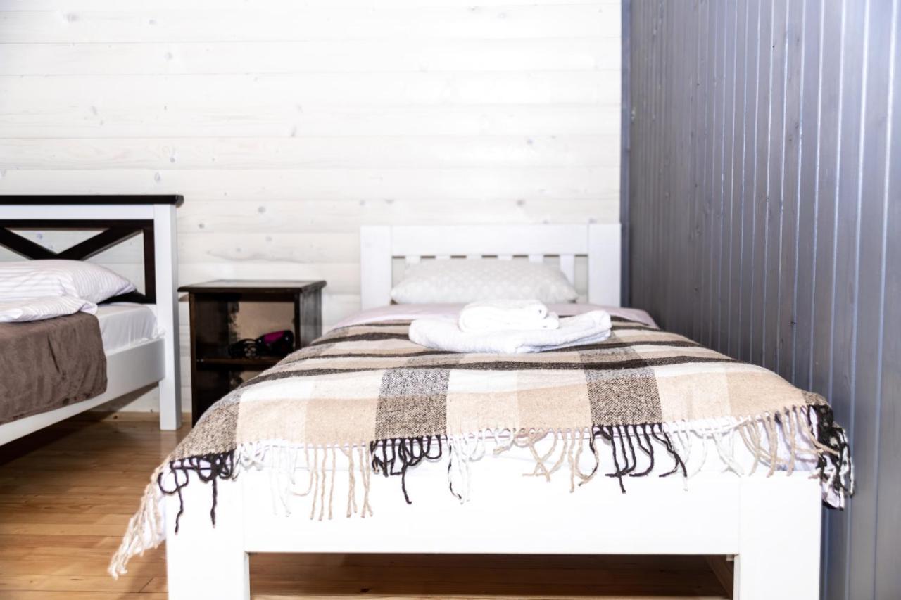 Wood House Hotel Pilipets Bagian luar foto